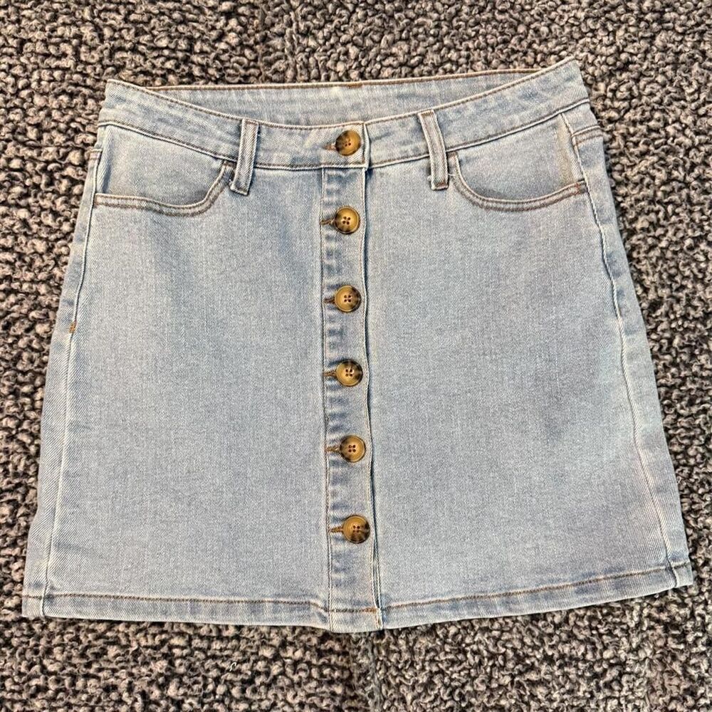 ✨ Arizona Jean Co. Light Wash Button Front Denim Mini Skirt ✨